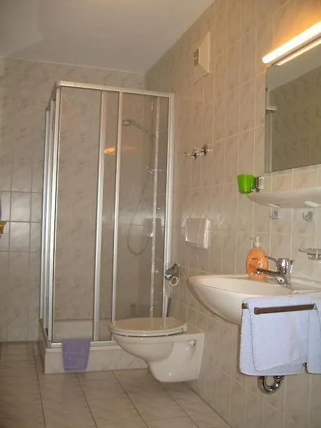 Gastehaus Haibach Apartment Schonberg