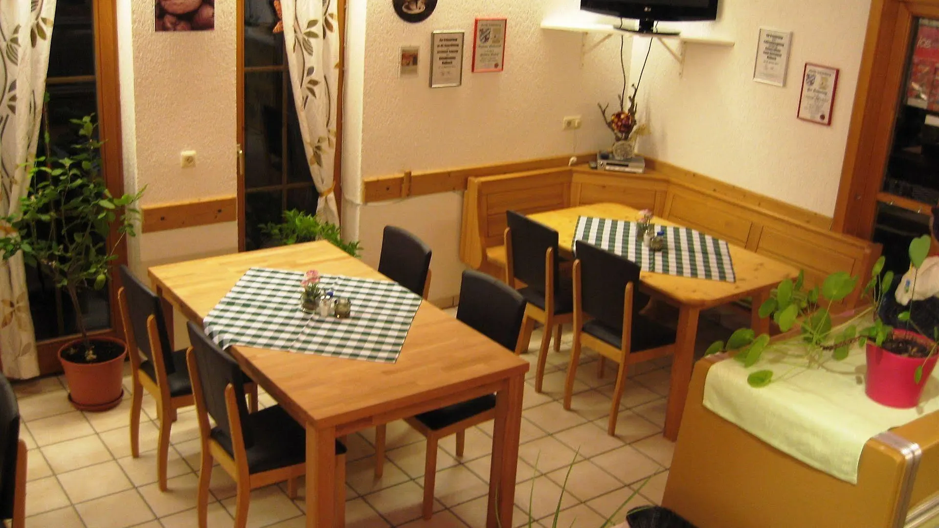 Gastehaus Haibach Apartment Schonberg